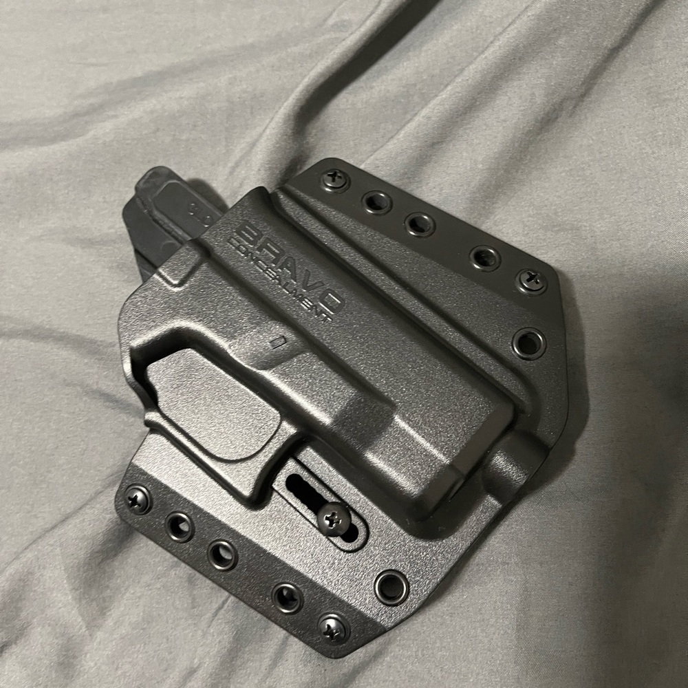 Bravo Concealment holster for Glock 19 with bravo concealment magazine holder-RH